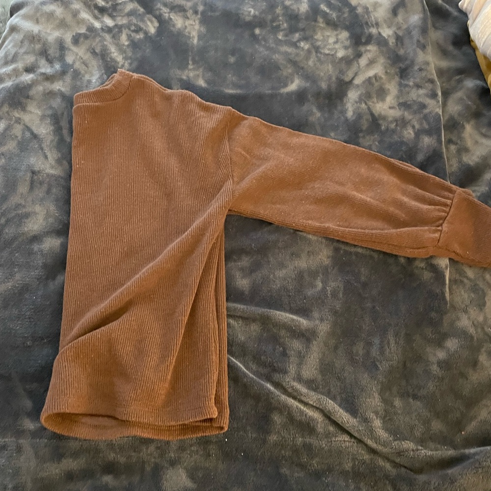 Balloon sleeve sweater